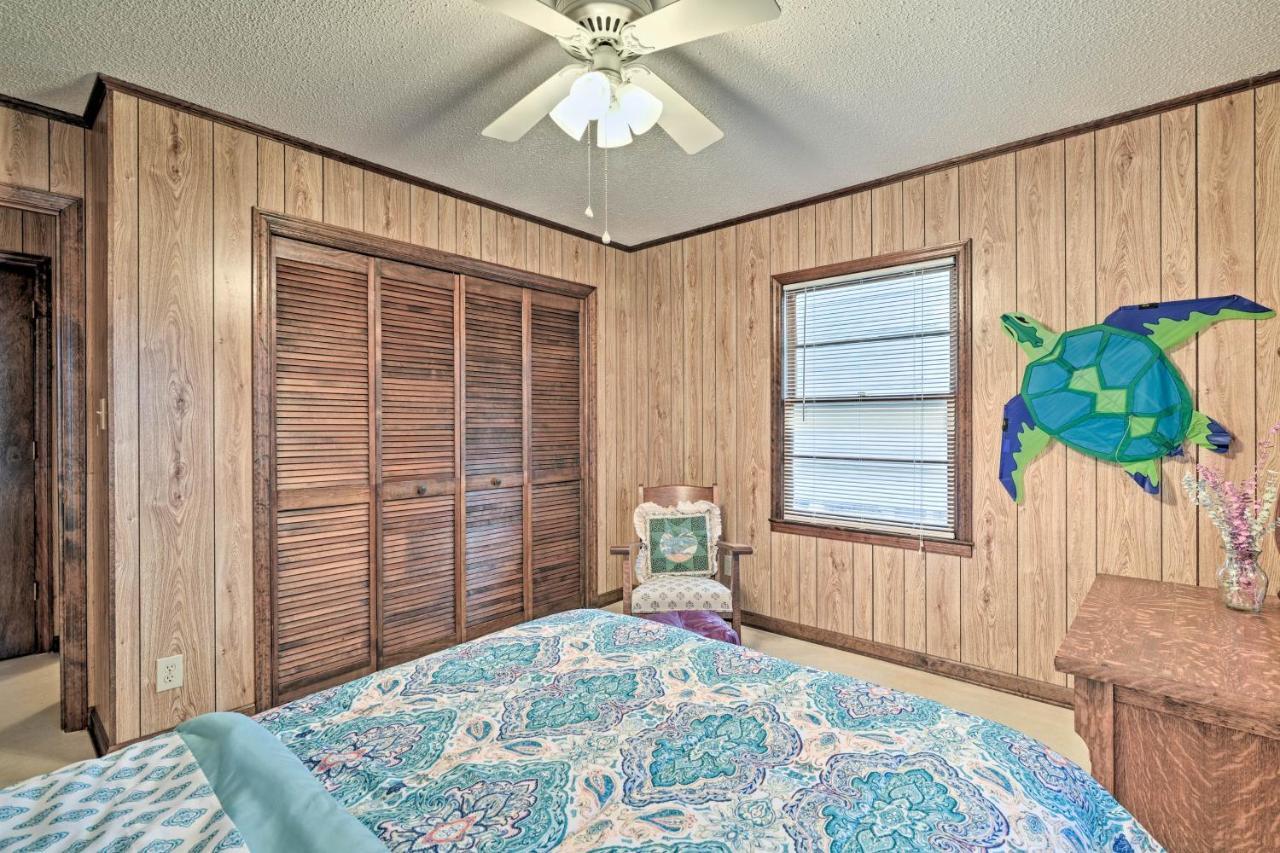 Pet-Friendly Second Row House Steps To Beach! Holden Beach Exterior photo